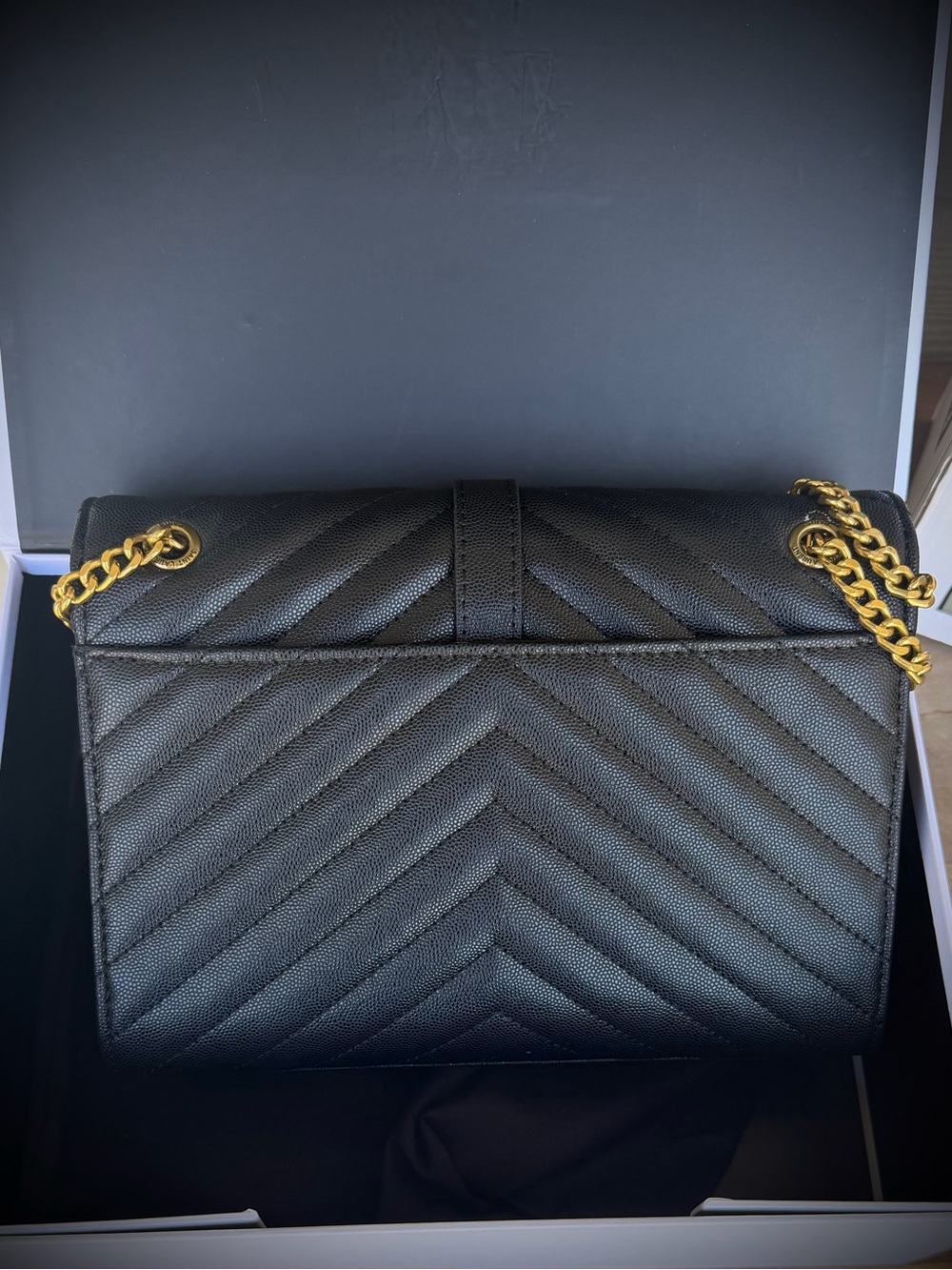 Saint Laurent LouLou Medium Chain Bag – Black/Gold - NEW!! - Picture 2 of 5